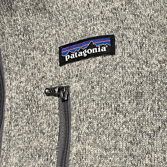 PATAGONIA Men’s Two-Toned Gray Pullover - Picture 4 of 4